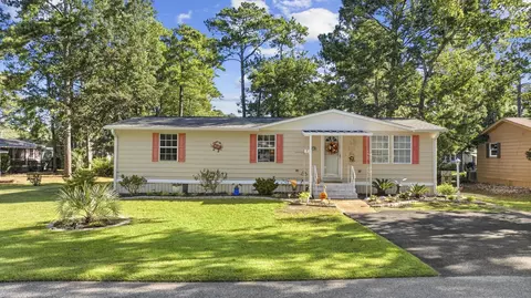 852 Raleigh Trl, Murrells Inlet, SC 29576