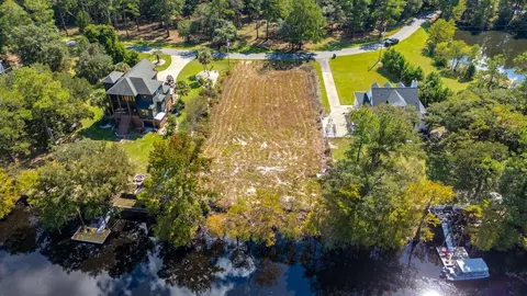 1760 Gray Oaks Dr, Conway, SC 29526