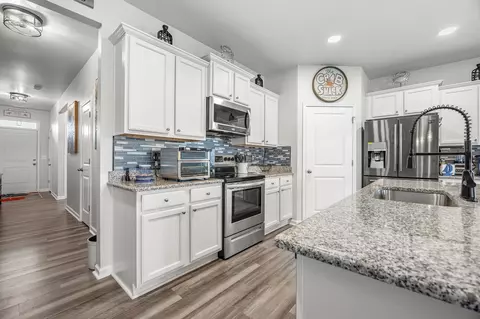 Kitchen - 2732 Eclipse Dr, Myrtle Beach, SC 29577 photo 3 of 9
