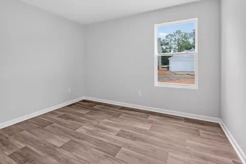 Bedroom - 272 Pleasant Valley Dr, Loris, SC 29569 photo 7 of 7