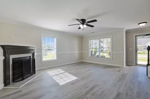 Living - 176 Dunbarton Ln, Conway, SC 29526 photo 4 of 4