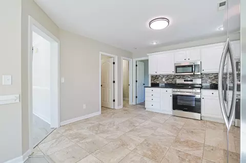 Entry Way - 176 Dunbarton Ln, Conway, SC 29526 photo 1 of 2