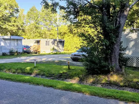 Exterior - 123 E Bear Grass Rd, Longs, SC 29568 photo 3 of 9