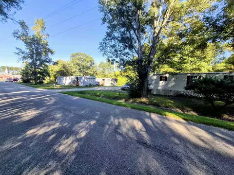 Exterior - 123 E Bear Grass Rd, Longs, SC 29568 photo 5 of 9