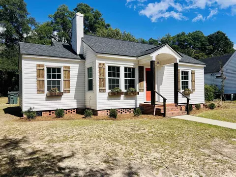 Exterior - 111 Cooper St, Kingstree, SC 29556 photo 2 of 4