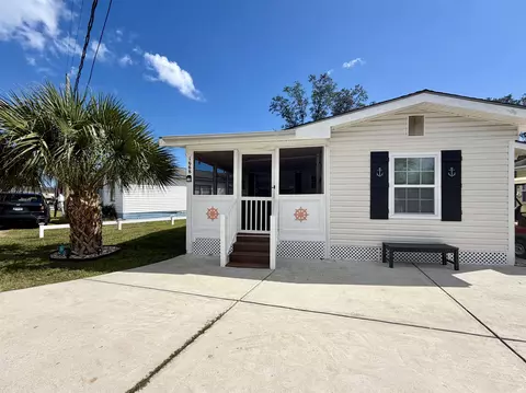 1668 Hawk St, Surfside Beach, SC 29575 photo 2