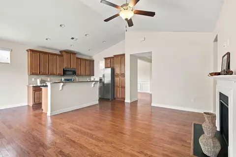 Living - 2583 Heritage Loop, Myrtle Beach, SC 29577 photo 4 of 5