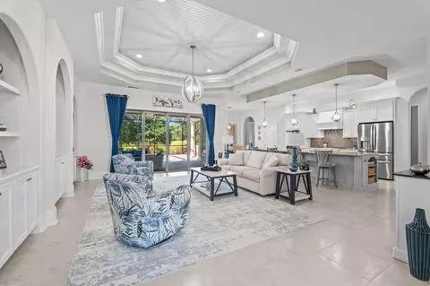 Living - 9540 Bellasera Cir, Myrtle Beach, SC 29579 photo 1 of 6
