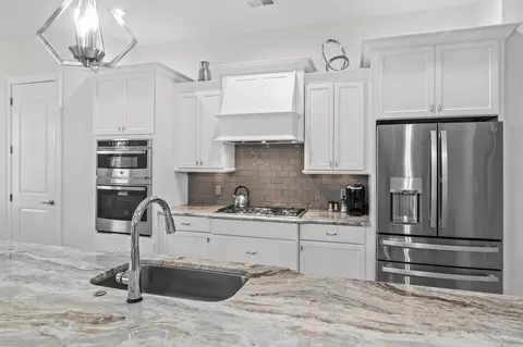 Kitchen - 9540 Bellasera Cir, Myrtle Beach, SC 29579 photo 5 of 6