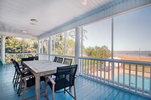 Exterior - 2425 S Bay St, Georgetown, SC 29440 photo 4 of 12