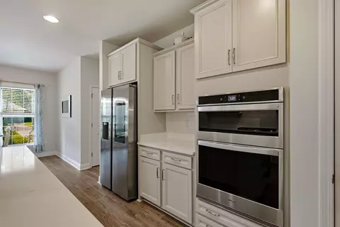 Kitchen - 650 Mccown Dr, Conway, SC 29526 photo 4 of 7