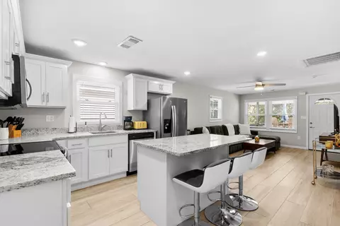 Kitchen - 20 S Oak Dr, Surfside Beach, SC 29575 photo 8 of 11