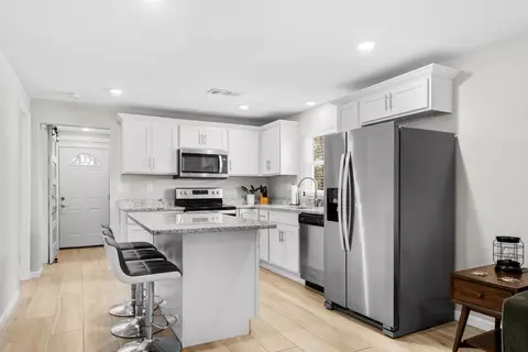 Kitchen - 20 S Oak Dr, Surfside Beach, SC 29575 photo 7 of 11