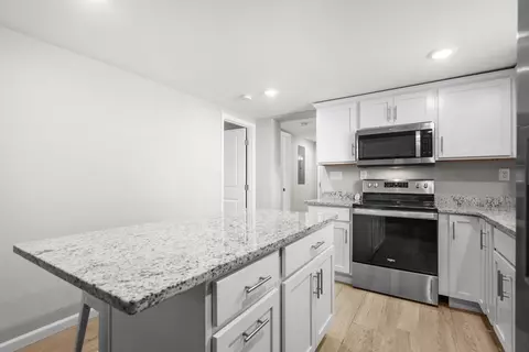 Kitchen - 20 S Oak Dr, Surfside Beach, SC 29575 photo 3 of 11