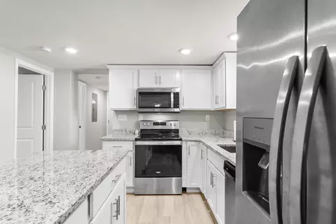 Kitchen - 20 S Oak Dr, Surfside Beach, SC 29575 photo 4 of 11