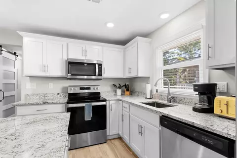 Kitchen - 20 S Oak Dr, Surfside Beach, SC 29575 photo 11 of 11