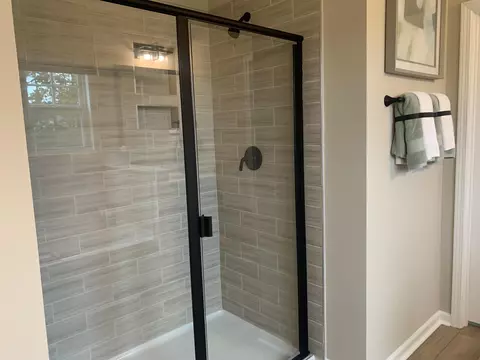 Bath - 104 Cascade Dr, Conway, SC 29527 photo 2 of 3