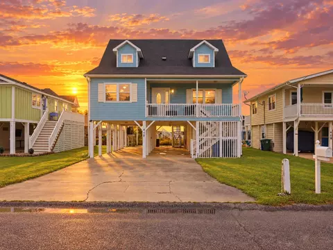 410 35th Ave N, North Myrtle Beach, SC 29582