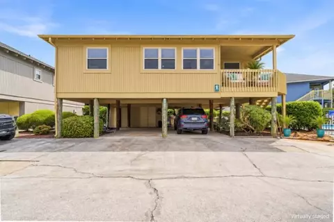 9500 Queens Ct, Myrtle Beach, SC 29572