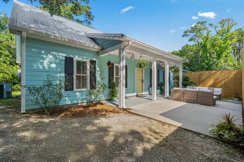 449 Sherman Dr, Pawleys Island, SC 29585
