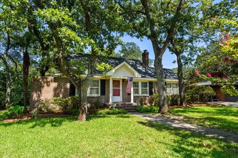 410 32nd Ave N, Myrtle Beach, SC 29577