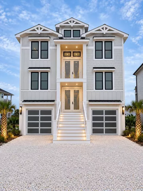 17 Grand View Dr, Ocean Isle Beach, NC 28469