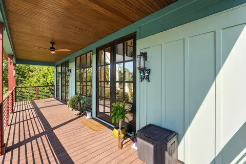 Exterior - 329 Kaufman St, Georgetown, SC 29440 photo 1 of 3