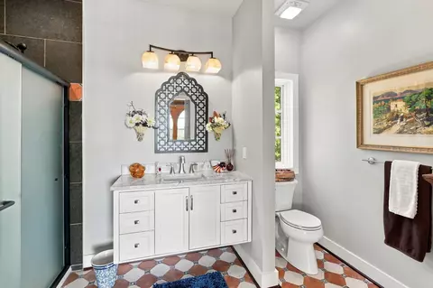 Bath - 329 Kaufman St, Georgetown, SC 29440 photo 5 of 6