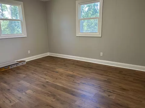 Bedroom - 17 Ard Cir, Hemingway, SC 29554 photo 2 of 5