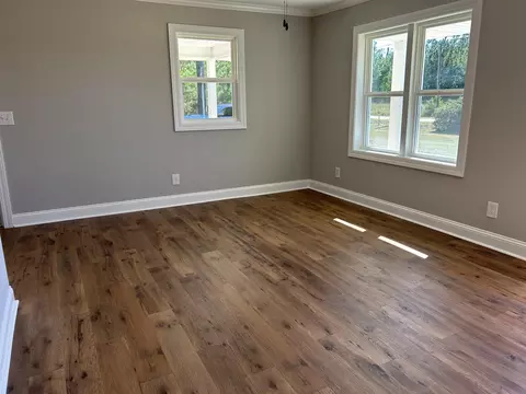Living - 17 Ard Cir, Hemingway, SC 29554 photo 2 of 2