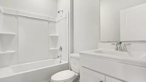Bath - 1039 Autumn Maple Dr, Conway, SC 29527 photo 3 of 3