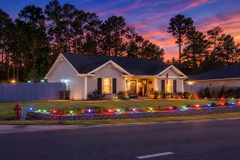 943 9th Ave, Galivants Ferry, SC 29544