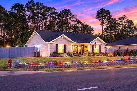 943 9th Ave, Galivants Ferry, SC 29544