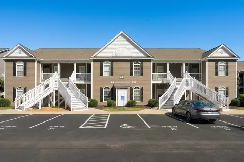 752 Algonquin Dr #B, Pawleys Island, SC 29585