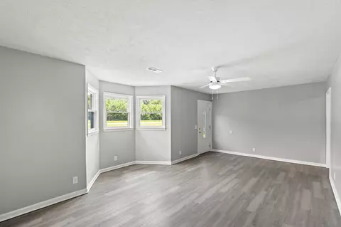 Living - 4249 E Highway 9, Loris, SC 29569 photo 3 of 5