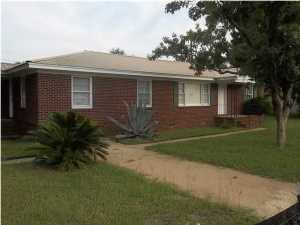 1506 Live Oak Dr, Moncks Corner, SC 29461 photo 1