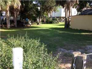 119 E Ashley Ave, Folly Beach, SC 29439