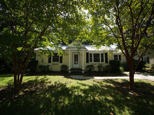 317 Queen St, Mount Pleasant, SC 29464 photo 1
