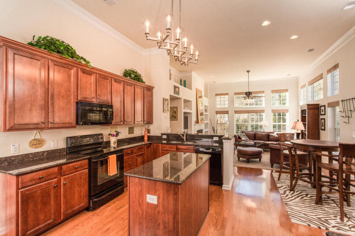 374 Lakewind Dr, Moncks Corner, SC 29461 photo 1