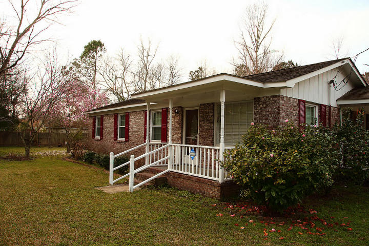 511 Sandy Dr, Moncks Corner, SC 29461 photo 1