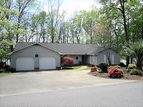 417 Santee Dr, Santee, SC 29142 photo 1