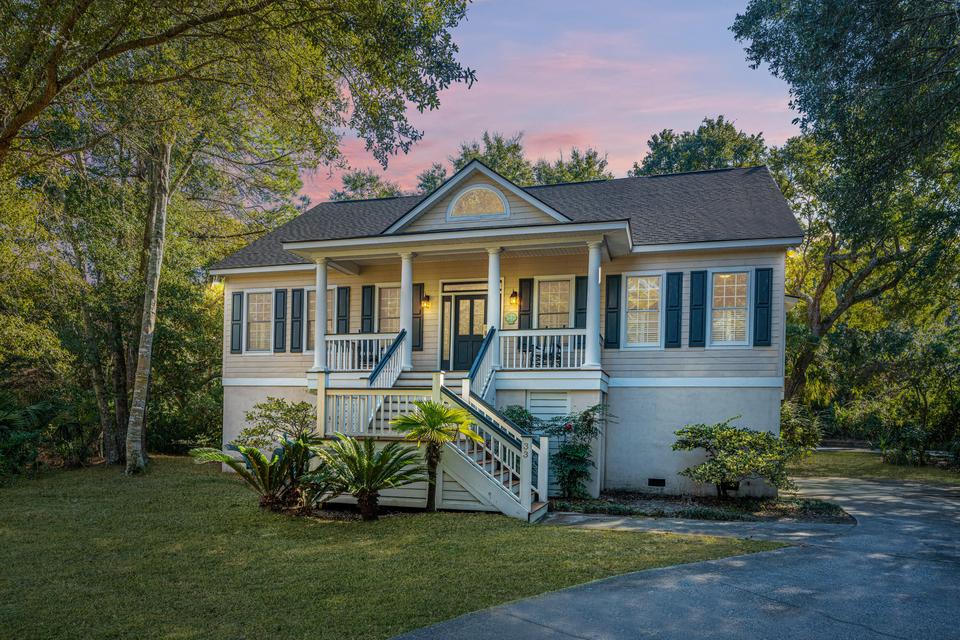 33 Fairway Oaks Ln, Isle Of Palms, SC 29451 40 Photos MLS 22001121