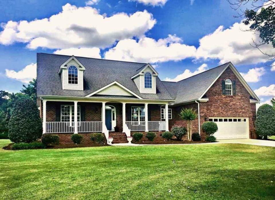 113 Sand Trap Ln, Greenwood, SC 29649 28 Photos MLS 22027224 Movoto