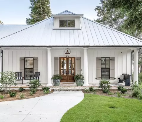 106 Broad River Dr, Santee, SC 29142