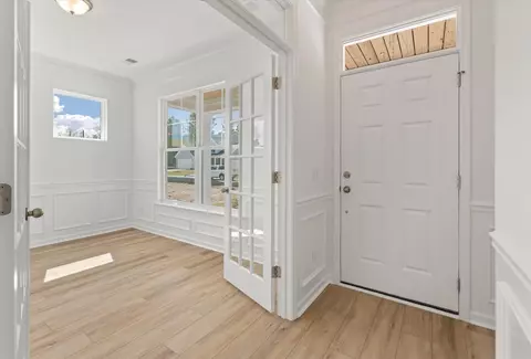 Entry Way - 320 Blue Oak Dr, Moncks Corner, SC 29461 photo 2 of 2