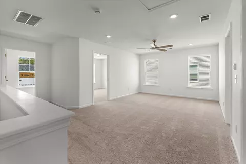 Living - 320 Blue Oak Dr, Moncks Corner, SC 29461 photo 5 of 5