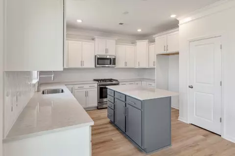 Kitchen - 320 Blue Oak Dr, Moncks Corner, SC 29461 photo 2 of 4