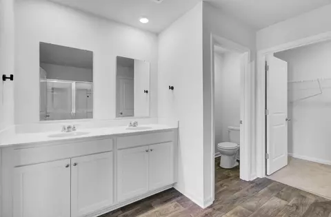 Bath - 466 Cedarview Rd, Summerville, SC 29486 photo 2 of 4
