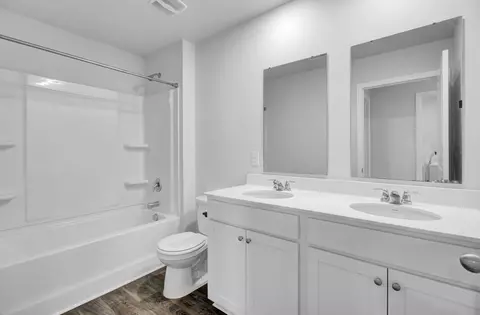 Bath - 466 Cedarview Rd, Summerville, SC 29486 photo 3 of 4