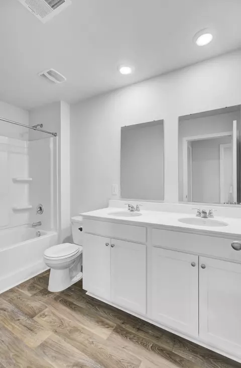 Bath - 466 Cedarview Rd, Summerville, SC 29486 photo 4 of 4